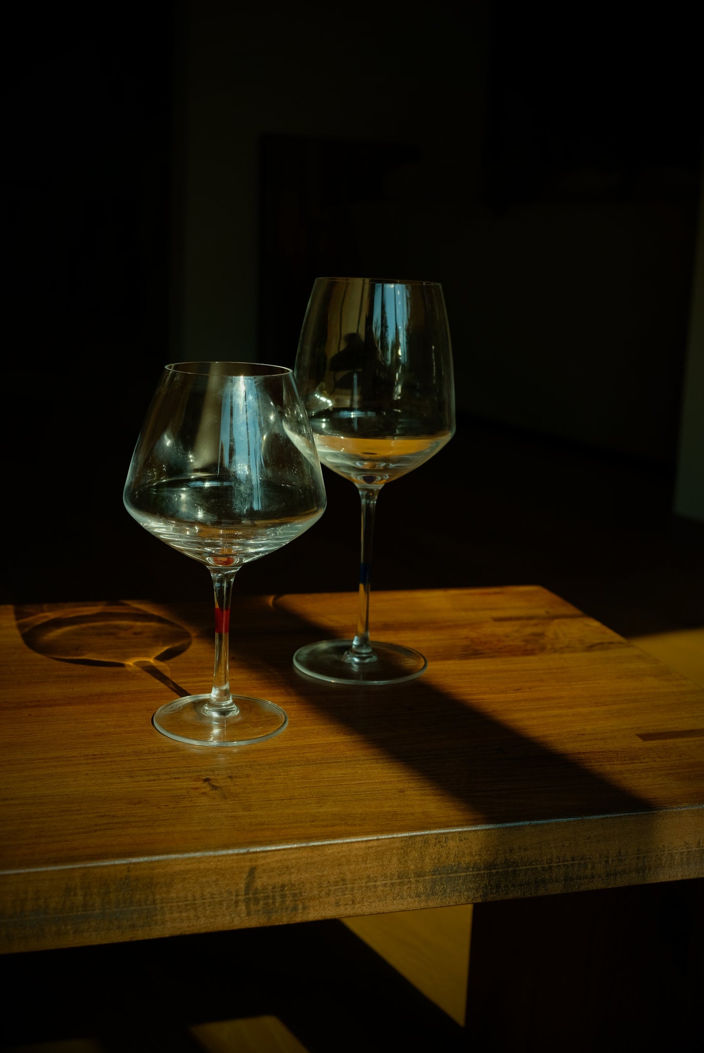 The Cobalt Stem Wine Glass-Set of Two